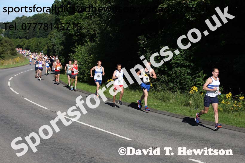 Hexham Half Marathon, Northumberland. Photo: David T. Hewitson/Sports for All Pics